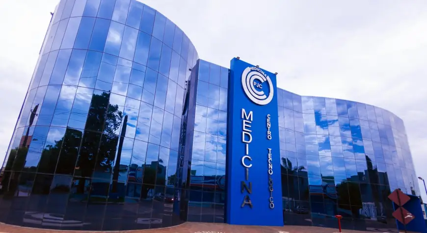 Medicina no Paraguai: Universidade Central do Paraguai, "Medicina internacional garantida. Estude no Paraguai com reconhecimento, inscrições abertas."