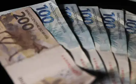 Brasileiros sacam em julho R$ 310,36 milhões esquecidos em bancos