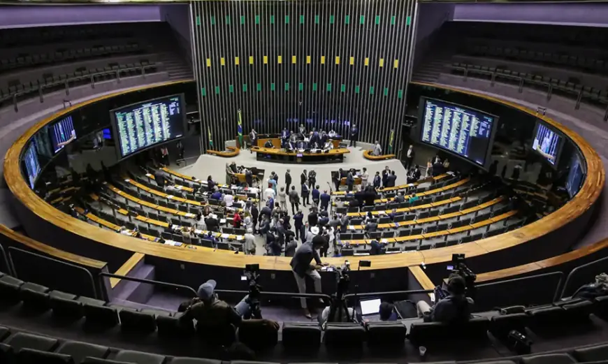 Câmara aprova urgências para votação de projetos com foco em educação