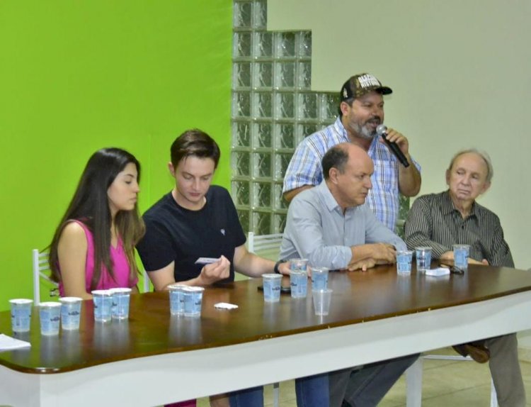 Emedebistas de Rio Brilhante recebem Carlos Bernardo em noite de festa