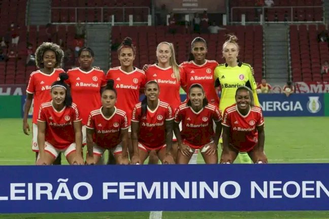 Internacional recebe o Flamengo por vaga na semifinal do Brasileirão Feminino