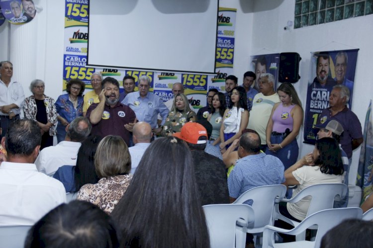 Carlos Bernardo faz corpo a corpo nas ruas de Dourados