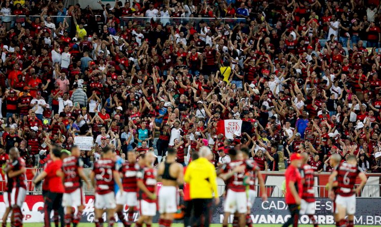 Flamengo celebra vitória com reservas antes de decidir Copa do Brasil