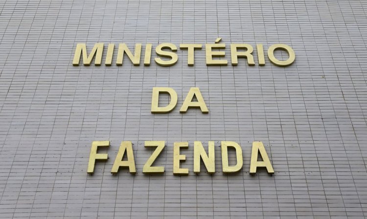 Alíquota-padrão do IVA ficará entre 25,45?7%, calcula Fazenda