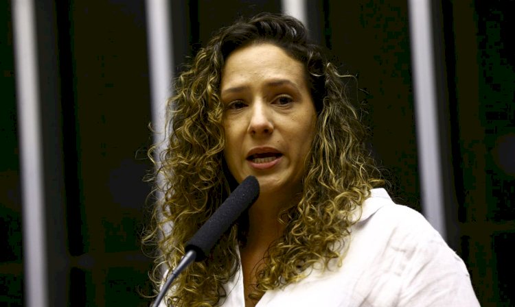 Vereadora viúva de Marielle Franco registra ameaça de estupro