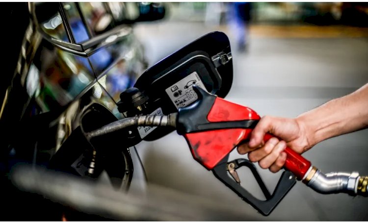 Preços médios da gasolina e do etanol têm leve queda após sequência de aumentos, diz ANP