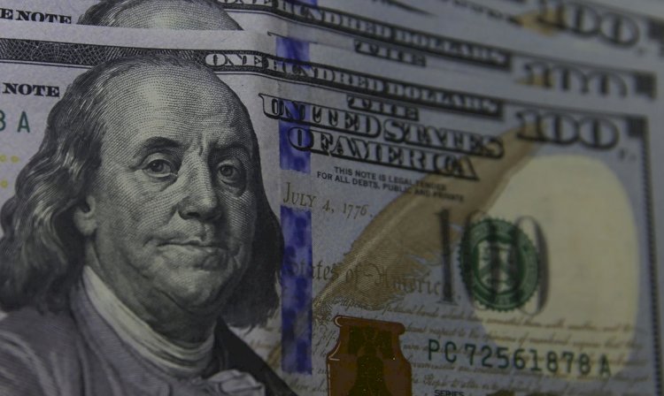 Dólar encosta em R$ 5,08 após dados de inflação nos EUA