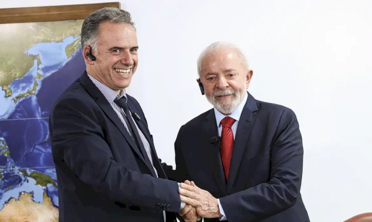 Lula recebe presidente eleito do Uruguai no Palácio do Planalto