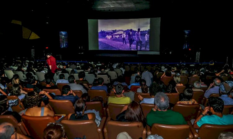 Mostra de Cinema de Tiradentes homenageará atriz Bruna Linzmeyer