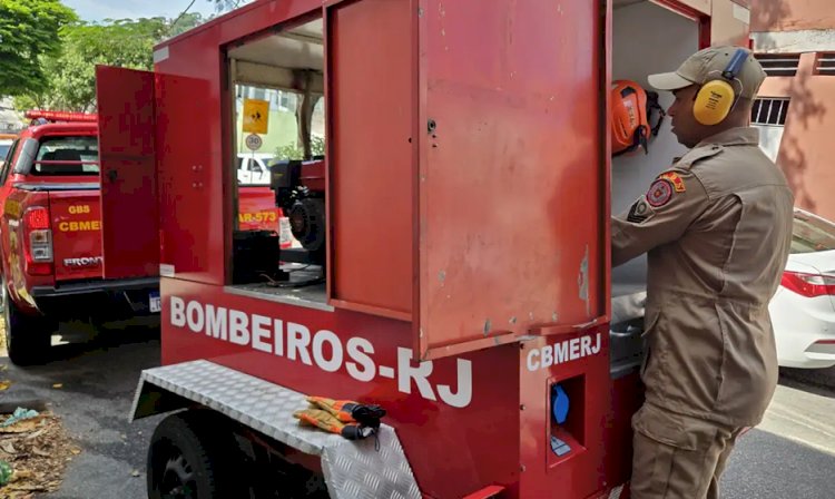 Fábrica que pegou fogo no Rio produzia fantasias para o carnaval