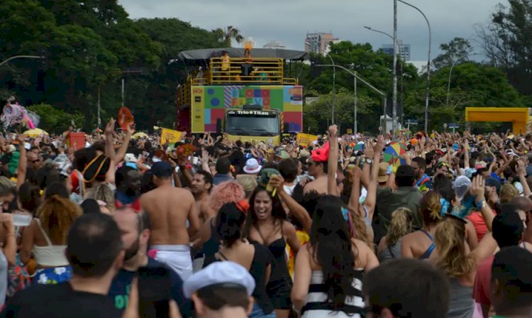 Carnaval de Salvador começa hoje celebrando 40 anos do Axé