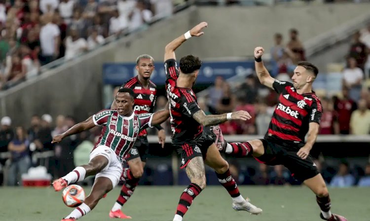 Flamengo vence Fluminense no primeiro capítulo da final do Carioca