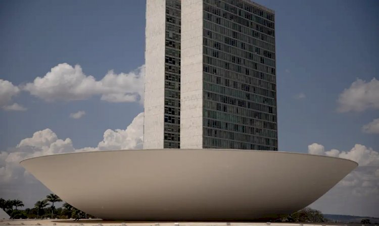 Câmara aprova aumento de pena para crime contra profissionais de saúde